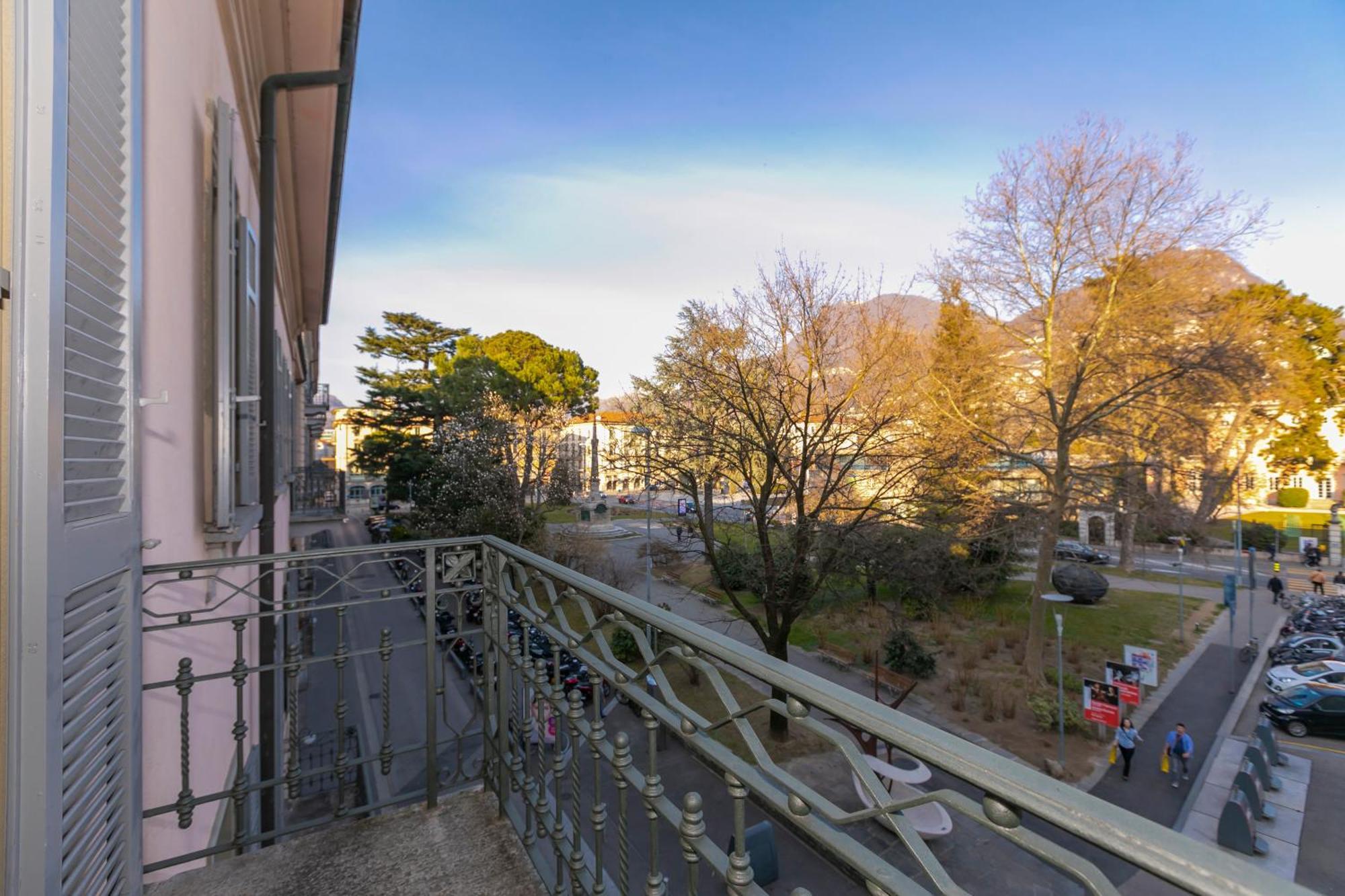 Star Of Lugano - Happy Rentals Экстерьер фото